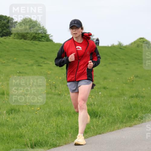 04.05.2025 - 8. Wedeler Halbmarathon Lena Gebhardt http://msf.ph/oto/7839697 04.05.2025 11:45:13 Laufen 24 meine-sportfotos.de