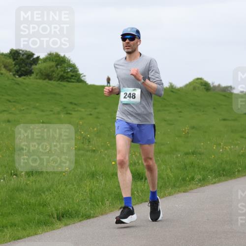 04.05.2025 - 8. Wedeler Halbmarathon Lena Gebhardt http://msf.ph/oto/7839719 04.05.2025 11:45:16 Laufen 248 meine-sportfotos.de