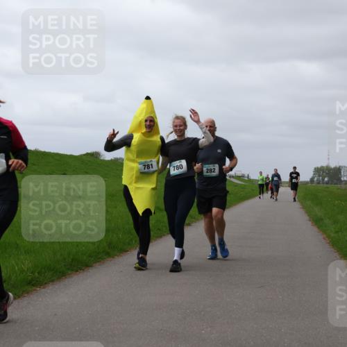 04.05.2025 - 8. Wedeler Halbmarathon Yannick Fuchs http://msf.ph/oto/7839758 04.05.2025 12:04:42 Laufen 571, 781, 780, 282 meine-sportfotos.de