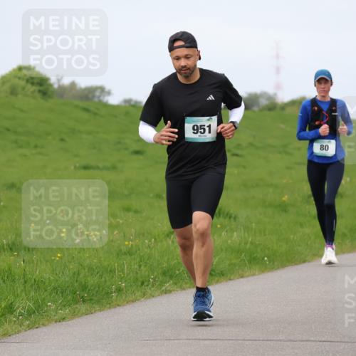 04.05.2025 - 8. Wedeler Halbmarathon Lena Gebhardt http://msf.ph/oto/7839762 04.05.2025 11:45:38 Laufen 951, 80 meine-sportfotos.de