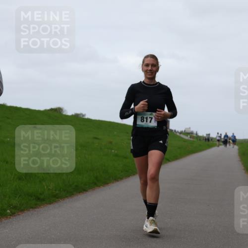 04.05.2025 - 8. Wedeler Halbmarathon Yannick Fuchs http://msf.ph/oto/7839788 04.05.2025 11:26:02 Laufen 79, 817 meine-sportfotos.de
