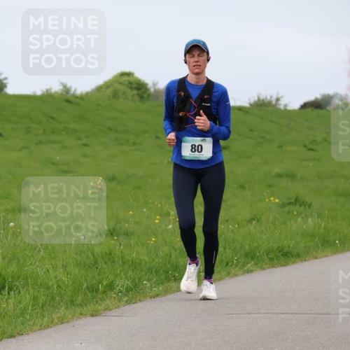 04.05.2025 - 8. Wedeler Halbmarathon Lena Gebhardt http://msf.ph/oto/7839792 04.05.2025 11:45:42 Laufen 80 meine-sportfotos.de