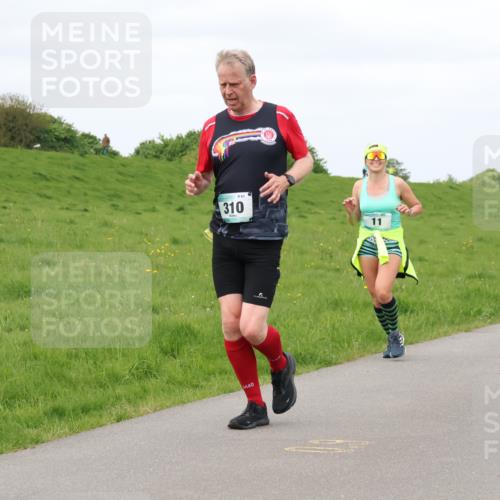04.05.2025 - 8. Wedeler Halbmarathon Lena Gebhardt http://msf.ph/oto/7839838 04.05.2025 11:45:59 Laufen 61, 310, 11, 676 meine-sportfotos.de