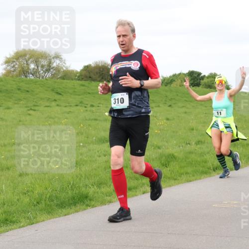04.05.2025 - 8. Wedeler Halbmarathon Lena Gebhardt http://msf.ph/oto/7839855 04.05.2025 11:46:00 Laufen 861, 310, 11 meine-sportfotos.de