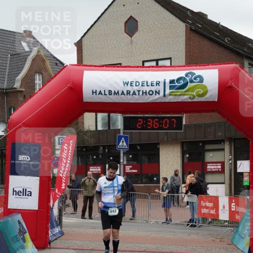 04.05.2025 - 8. Wedeler Halbmarathon Felixshl http://msf.ph/oto/7839873 04.05.2025 12:36:05 Ziel 442 meine-sportfotos.de