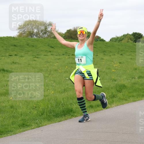 04.05.2025 - 8. Wedeler Halbmarathon Lena Gebhardt http://msf.ph/oto/7839879 04.05.2025 11:46:01 Laufen 11 meine-sportfotos.de