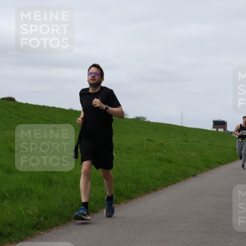 04.05.2025 - 8. Wedeler Halbmarathon Yannick Fuchs http://msf.ph/oto/7839898 04.05.2025 11:47:35 Laufen  meine-sportfotos.de
