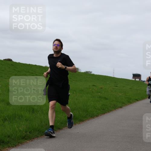 04.05.2025 - 8. Wedeler Halbmarathon Yannick Fuchs http://msf.ph/oto/7839902 04.05.2025 11:47:35 Laufen  meine-sportfotos.de