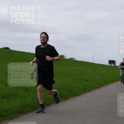 04.05.2025 - 8. Wedeler Halbmarathon Yannick Fuchs http://msf.ph/oto/7839906 04.05.2025 11:47:35 Laufen 536 meine-sportfotos.de