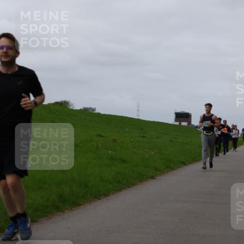 04.05.2025 - 8. Wedeler Halbmarathon Yannick Fuchs http://msf.ph/oto/7839911 04.05.2025 11:47:35 Laufen  meine-sportfotos.de