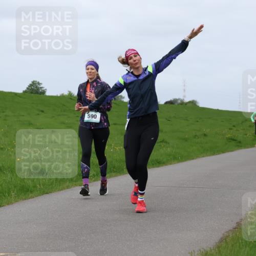 04.05.2025 - 8. Wedeler Halbmarathon Lena Gebhardt http://msf.ph/oto/7840047 04.05.2025 11:46:34 Laufen 590 meine-sportfotos.de