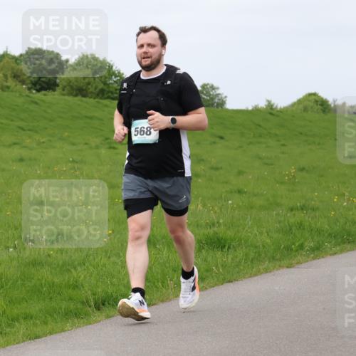 04.05.2025 - 8. Wedeler Halbmarathon Lena Gebhardt http://msf.ph/oto/7840142 04.05.2025 11:47:01 Laufen 568, 67 meine-sportfotos.de