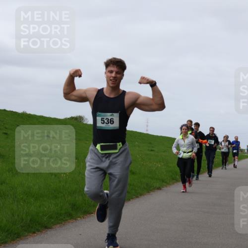 04.05.2025 - 8. Wedeler Halbmarathon Yannick Fuchs http://msf.ph/oto/7840143 04.05.2025 11:47:40 Laufen 536 meine-sportfotos.de