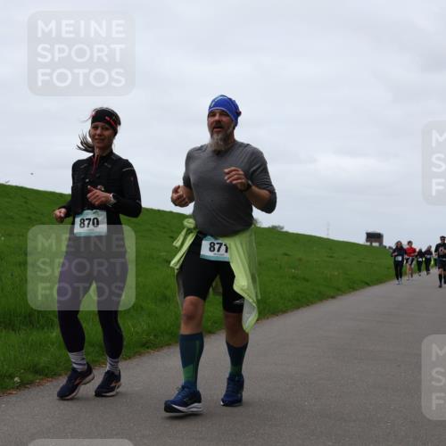 04.05.2025 - 8. Wedeler Halbmarathon Yannick Fuchs http://msf.ph/oto/7840185 04.05.2025 11:26:48 Laufen 870, 871 meine-sportfotos.de