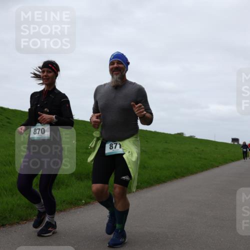 04.05.2025 - 8. Wedeler Halbmarathon Yannick Fuchs http://msf.ph/oto/7840212 04.05.2025 11:26:49 Laufen 870, 871 meine-sportfotos.de