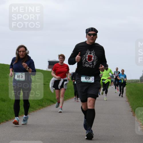 04.05.2025 - 8. Wedeler Halbmarathon Yannick Fuchs http://msf.ph/oto/7840267 04.05.2025 11:26:55 Laufen 913, 69, 10 meine-sportfotos.de