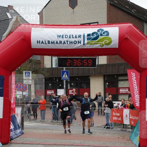 04.05.2025 - 8. Wedeler Halbmarathon Felixshl http://msf.ph/oto/7840285 04.05.2025 12:36:56 Ziel 75, 76 meine-sportfotos.de