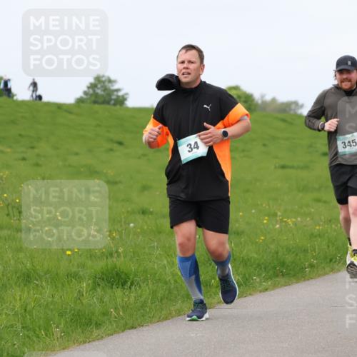 04.05.2025 - 8. Wedeler Halbmarathon Lena Gebhardt http://msf.ph/oto/7840295 04.05.2025 11:47:47 Laufen 34, 345, 32 meine-sportfotos.de