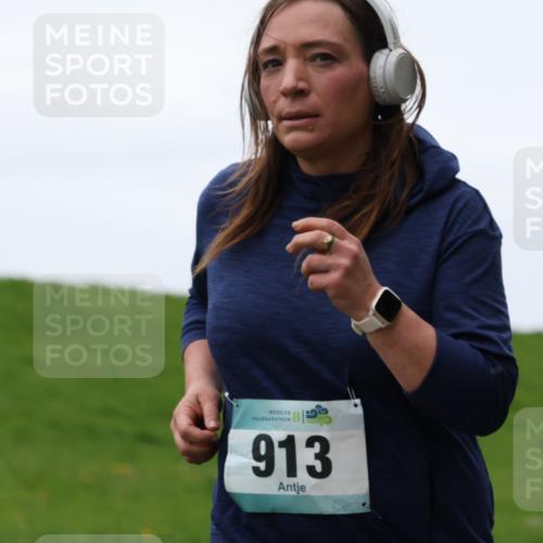 04.05.2025 - 8. Wedeler Halbmarathon Yannick Fuchs http://msf.ph/oto/7840334 04.05.2025 11:26:59 Laufen 81, 913 meine-sportfotos.de
