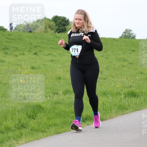 04.05.2025 - 8. Wedeler Halbmarathon Lena Gebhardt http://msf.ph/oto/7840358 04.05.2025 11:47:58 Laufen 1, 771, 14 meine-sportfotos.de