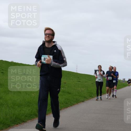 04.05.2025 - 8. Wedeler Halbmarathon Yannick Fuchs http://msf.ph/oto/7840388 04.05.2025 11:47:48 Laufen 8, 908, 661, 518 meine-sportfotos.de