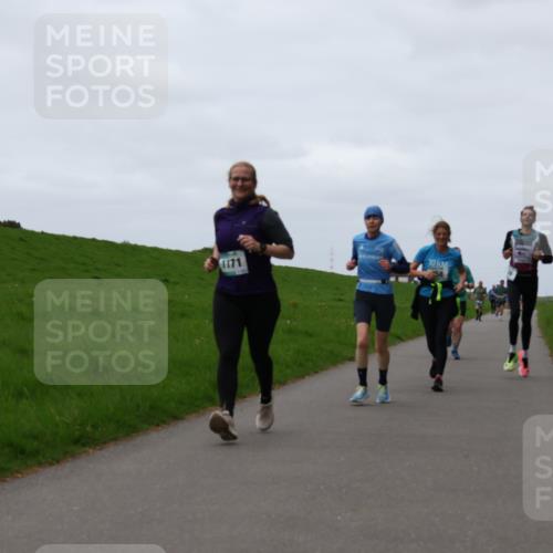 04.05.2025 - 8. Wedeler Halbmarathon Yannick Fuchs http://msf.ph/oto/7840438 04.05.2025 11:27:05 Laufen 1171, 10 meine-sportfotos.de