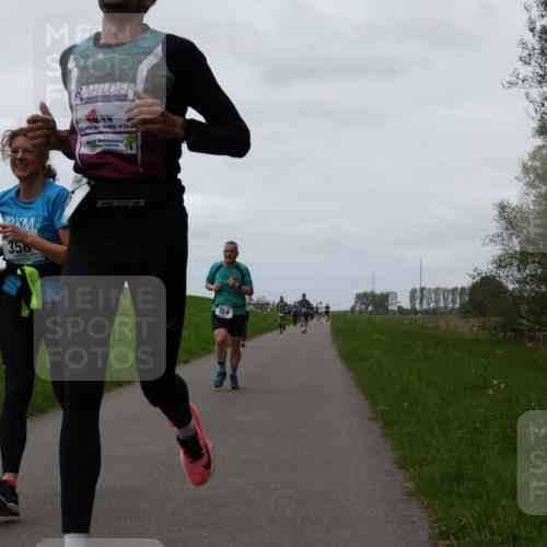 04.05.2025 - 8. Wedeler Halbmarathon Yannick Fuchs http://msf.ph/oto/7840504 04.05.2025 11:27:09 Laufen 358, 724 meine-sportfotos.de