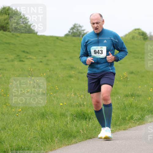 04.05.2025 - 8. Wedeler Halbmarathon Lena Gebhardt http://msf.ph/oto/7840515 04.05.2025 11:48:50 Laufen 943 meine-sportfotos.de