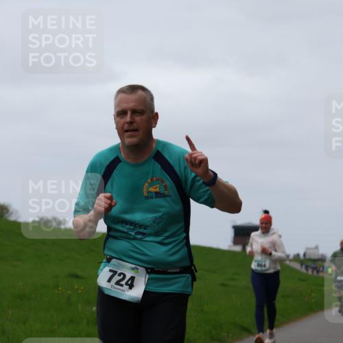 04.05.2025 - 8. Wedeler Halbmarathon Yannick Fuchs http://msf.ph/oto/7840544 04.05.2025 11:27:10 Laufen 2014, 724, 864 meine-sportfotos.de