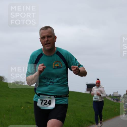 04.05.2025 - 8. Wedeler Halbmarathon Yannick Fuchs http://msf.ph/oto/7840546 04.05.2025 11:27:10 Laufen 2014, 10, 724, 864 meine-sportfotos.de