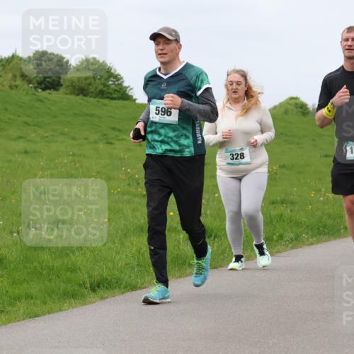 04.05.2025 - 8. Wedeler Halbmarathon Lena Gebhardt http://msf.ph/oto/7840555 04.05.2025 11:49:11 Laufen 596, 817, 328, 1148 meine-sportfotos.de