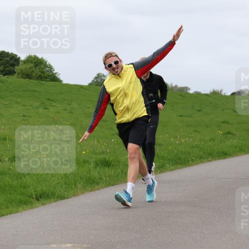 04.05.2025 - 8. Wedeler Halbmarathon Lena Gebhardt http://msf.ph/oto/7840606 04.05.2025 11:49:19 Laufen  meine-sportfotos.de
