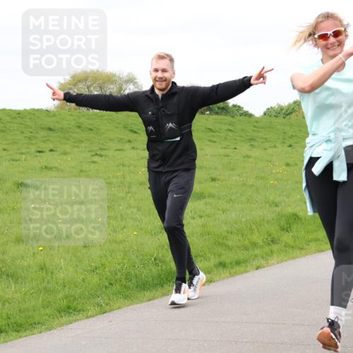 04.05.2025 - 8. Wedeler Halbmarathon Lena Gebhardt http://msf.ph/oto/7840626 04.05.2025 11:49:23 Laufen  meine-sportfotos.de