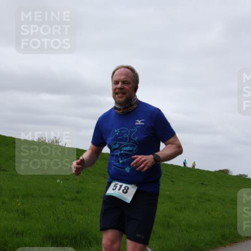 04.05.2025 - 8. Wedeler Halbmarathon Yannick Fuchs http://msf.ph/oto/7840657 04.05.2025 11:47:55 Laufen 518 meine-sportfotos.de
