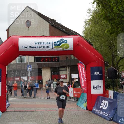 04.05.2025 - 8. Wedeler Halbmarathon Felixshl http://msf.ph/oto/7840693 04.05.2025 12:37:14 Ziel 206 meine-sportfotos.de