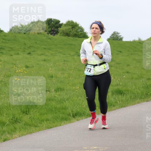 04.05.2025 - 8. Wedeler Halbmarathon Lena Gebhardt http://msf.ph/oto/7840713 04.05.2025 11:49:55 Laufen 772, 543 meine-sportfotos.de