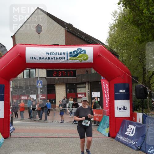 04.05.2025 - 8. Wedeler Halbmarathon Felixshl http://msf.ph/oto/7840715 04.05.2025 12:37:15 Ziel 206 meine-sportfotos.de