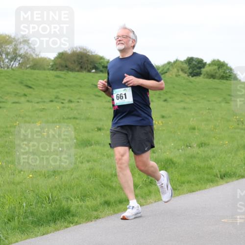 04.05.2025 - 8. Wedeler Halbmarathon Lena Gebhardt http://msf.ph/oto/7840781 04.05.2025 11:50:17 Laufen 661, 38 meine-sportfotos.de