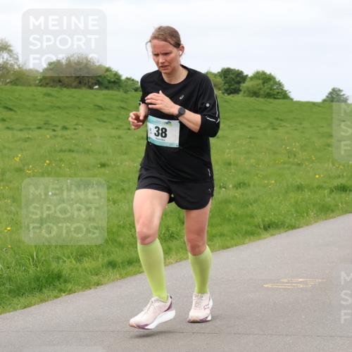 04.05.2025 - 8. Wedeler Halbmarathon Lena Gebhardt http://msf.ph/oto/7840795 04.05.2025 11:50:18 Laufen 38 meine-sportfotos.de