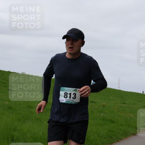 04.05.2025 - 8. Wedeler Halbmarathon Yannick Fuchs http://msf.ph/oto/7840811 04.05.2025 11:48:17 Laufen 23, 813 meine-sportfotos.de