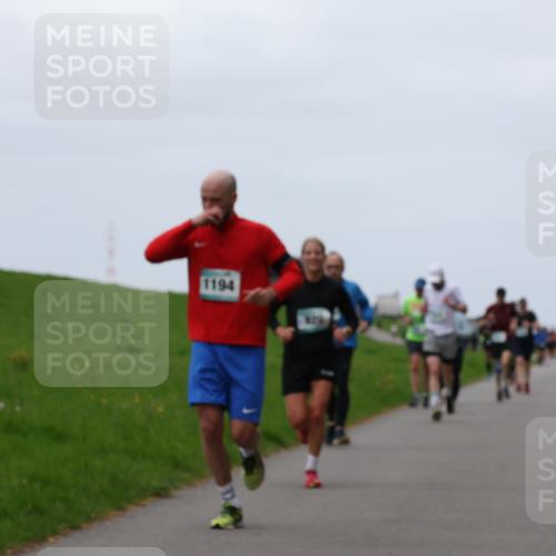 04.05.2025 - 8. Wedeler Halbmarathon Yannick Fuchs http://msf.ph/oto/7840818 04.05.2025 11:27:23 Laufen 1194 meine-sportfotos.de