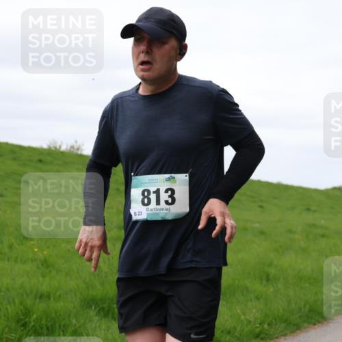 04.05.2025 - 8. Wedeler Halbmarathon Yannick Fuchs http://msf.ph/oto/7840837 04.05.2025 11:48:18 Laufen 23, 813 meine-sportfotos.de