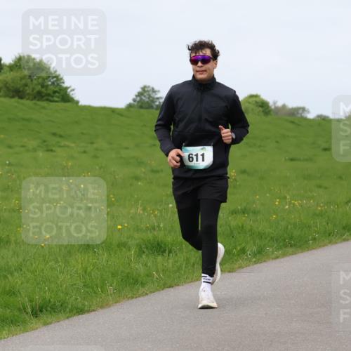 04.05.2025 - 8. Wedeler Halbmarathon Lena Gebhardt http://msf.ph/oto/7840844 04.05.2025 11:50:57 Laufen 611 meine-sportfotos.de