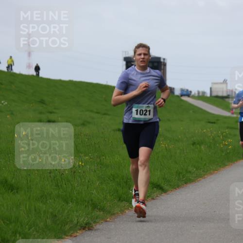 04.05.2025 - 8. Wedeler Halbmarathon Yannick Fuchs http://msf.ph/oto/7840868 04.05.2025 11:48:29 Laufen 1021, 176, 304, 611, 174 meine-sportfotos.de