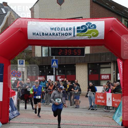 04.05.2025 - 8. Wedeler Halbmarathon Felixshl http://msf.ph/oto/7840870 04.05.2025 12:39:56 Ziel 4, 26, 29 meine-sportfotos.de