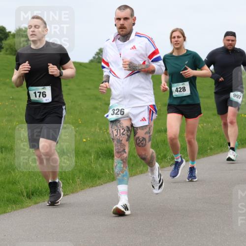 04.05.2025 - 8. Wedeler Halbmarathon Lena Gebhardt http://msf.ph/oto/7840890 04.05.2025 11:51:13 Laufen 176, 326, 1312, 428, 997 meine-sportfotos.de