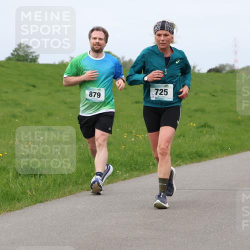04.05.2025 - 8. Wedeler Halbmarathon Lena Gebhardt http://msf.ph/oto/7840928 04.05.2025 11:51:28 Laufen 725, 879 meine-sportfotos.de