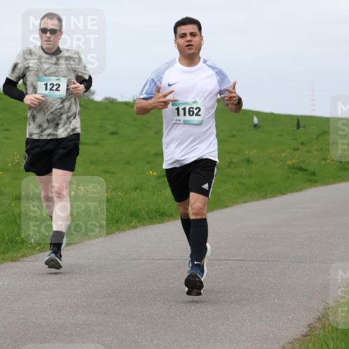 04.05.2025 - 8. Wedeler Halbmarathon Lena Gebhardt http://msf.ph/oto/7840943 04.05.2025 11:51:41 Laufen 122, 1162, 99 meine-sportfotos.de