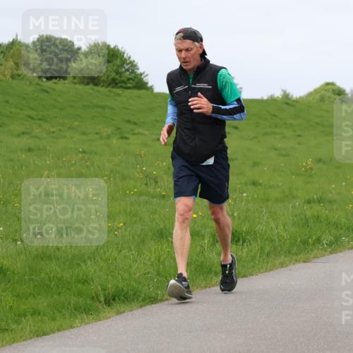 04.05.2025 - 8. Wedeler Halbmarathon Lena Gebhardt http://msf.ph/oto/7841004 04.05.2025 11:52:17 Laufen 146 meine-sportfotos.de