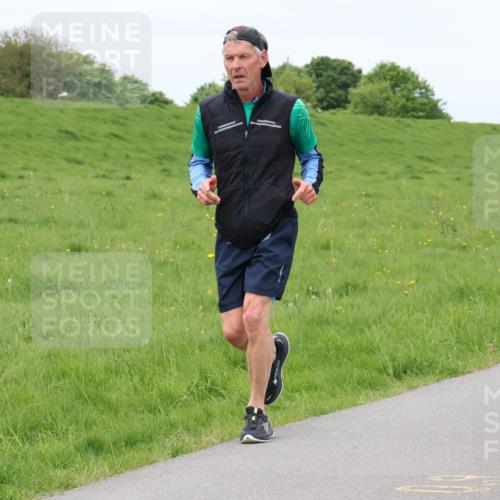 04.05.2025 - 8. Wedeler Halbmarathon Lena Gebhardt http://msf.ph/oto/7841011 04.05.2025 11:52:18 Laufen  meine-sportfotos.de